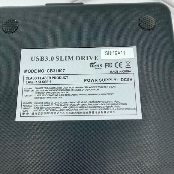 CD/DVD External Drive NWT - Picture 5 of 7